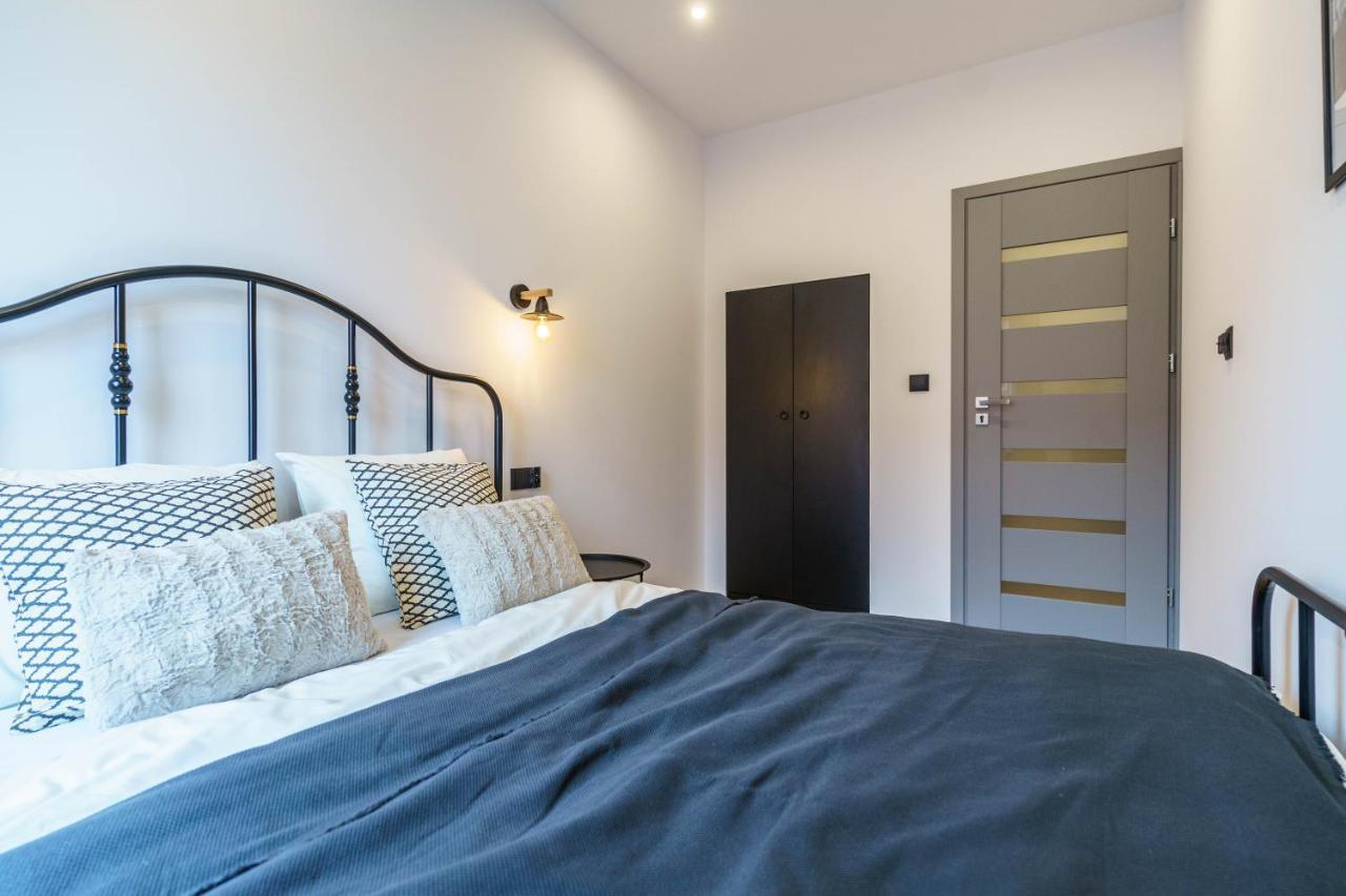Loftowy Apartament W Sercu Slaska Ruda Slaska Dış mekan fotoğraf