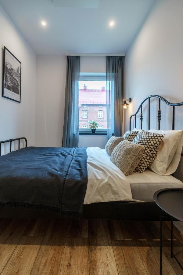 Loftowy Apartament W Sercu Slaska Ruda Slaska Dış mekan fotoğraf